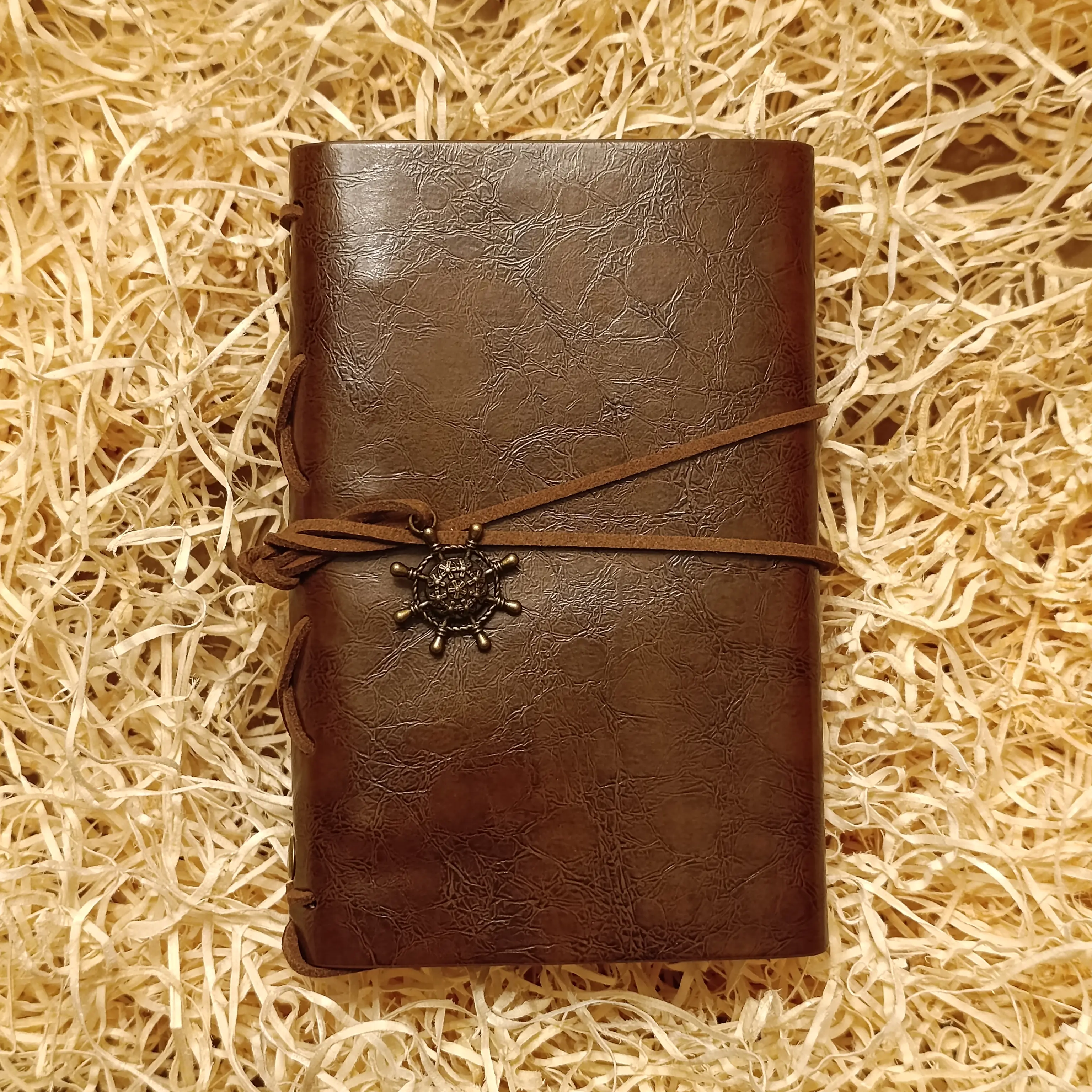 Acquista Quaderno in Pelle - prodotti artigianali in legno e candele