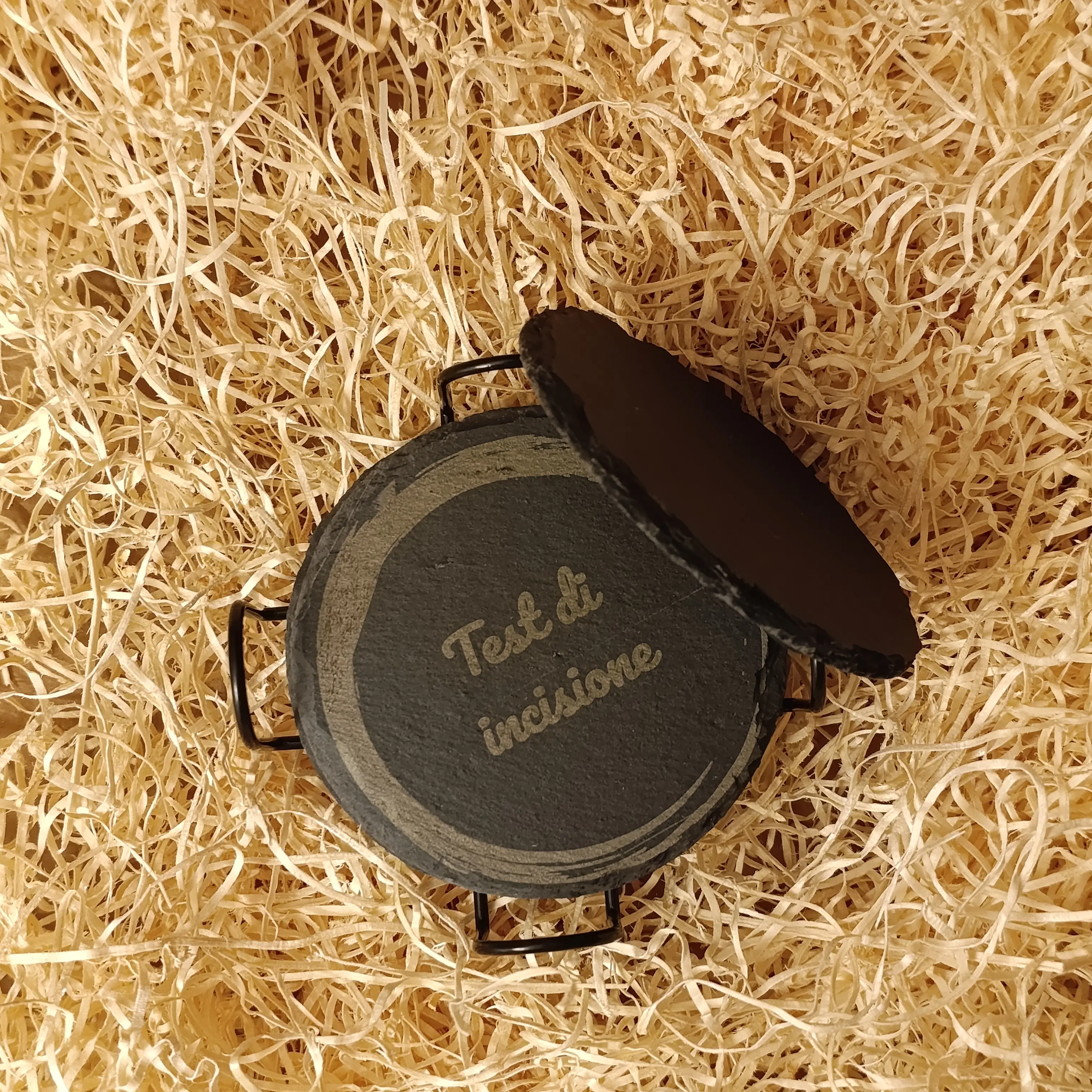 Set di 4 sottobicchieri in antracite personalizzabili + porta-sottobicchieri