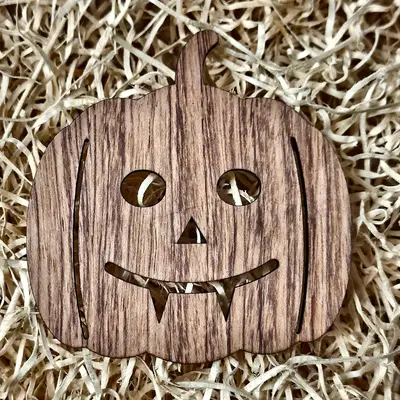 Set 4 Sottobicchieri Halloween a Zucca in Legno di Bubinga