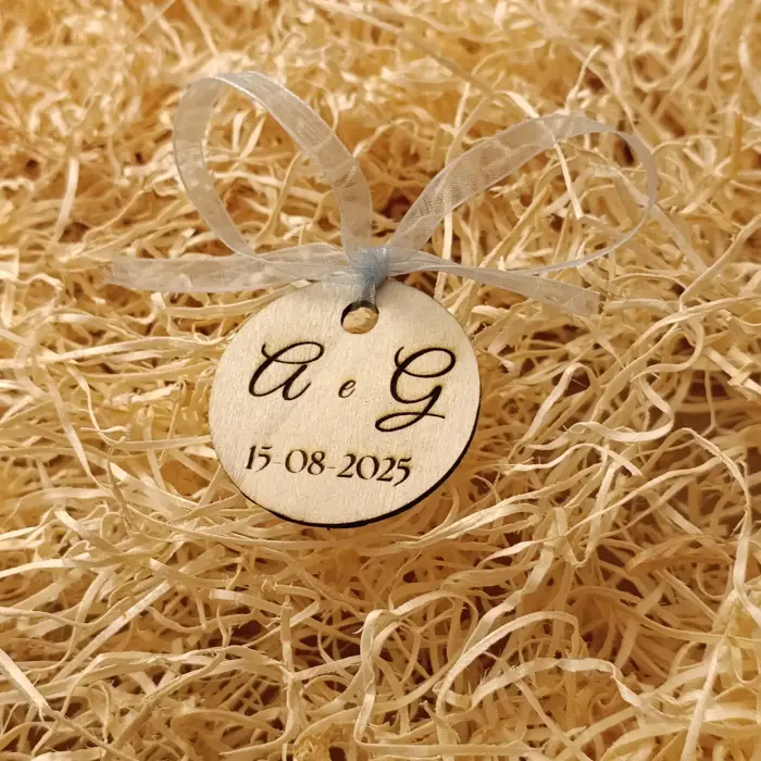 Acquista Cerchio inciso per bomboniere - prodotti artigianali in legno e candele