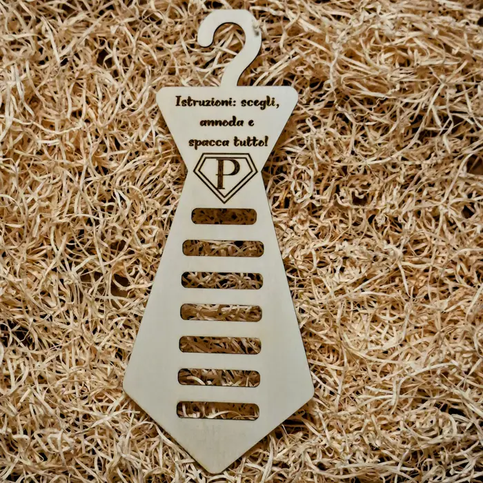 Acquista Appendi-Cravatte in Legno "Super Papà" – Organizzatore da Armadio con Incisione - prodotti artigianali in legno e candele